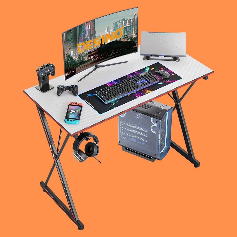 Level Up Your Gaming Setup with the Best White Gaming Desks!