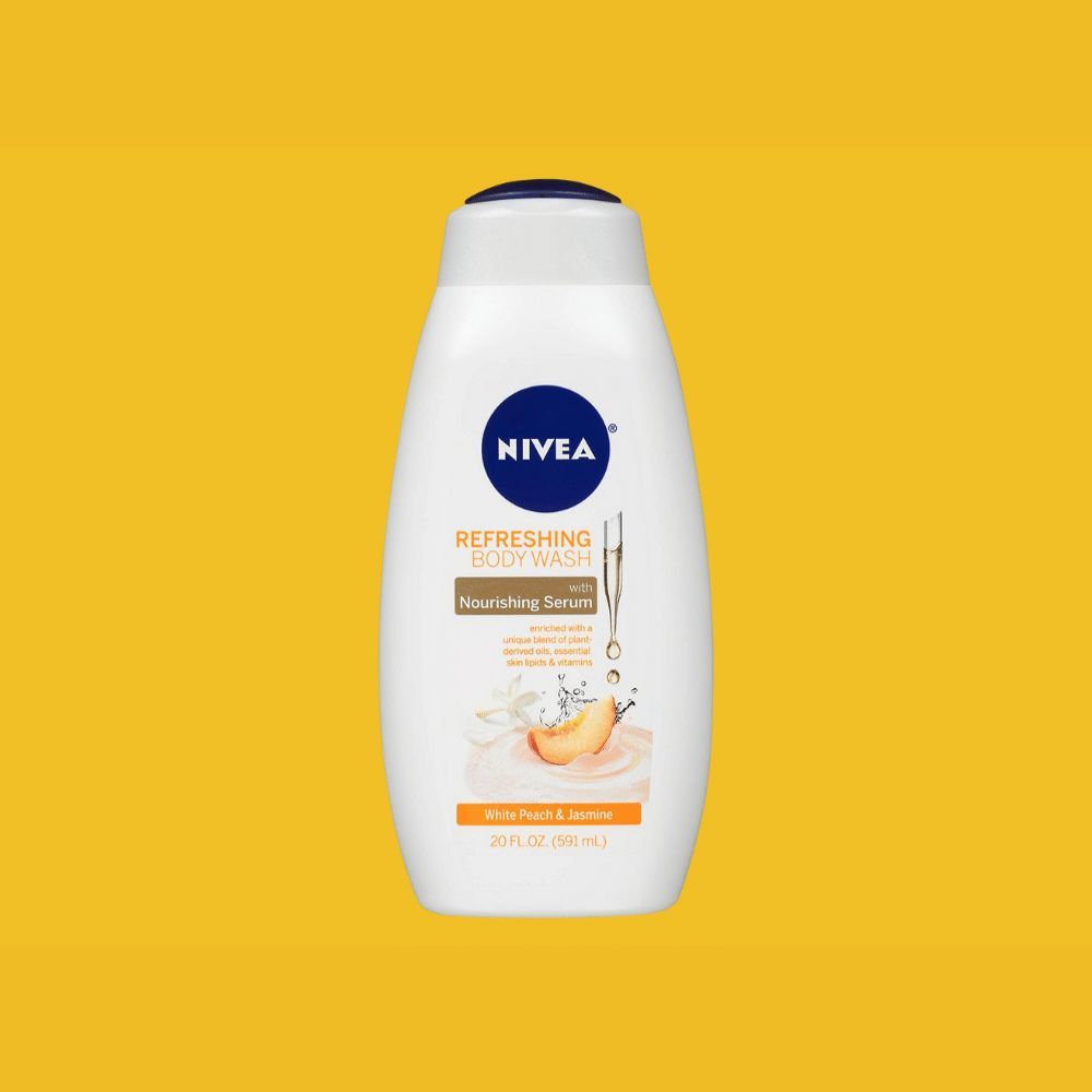 The Ultimate Smelling Women's Body Wash Showdown