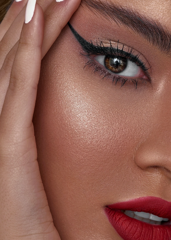 Unlock Your True Beauty With The Best Eyeliners For Hooded Eyes!